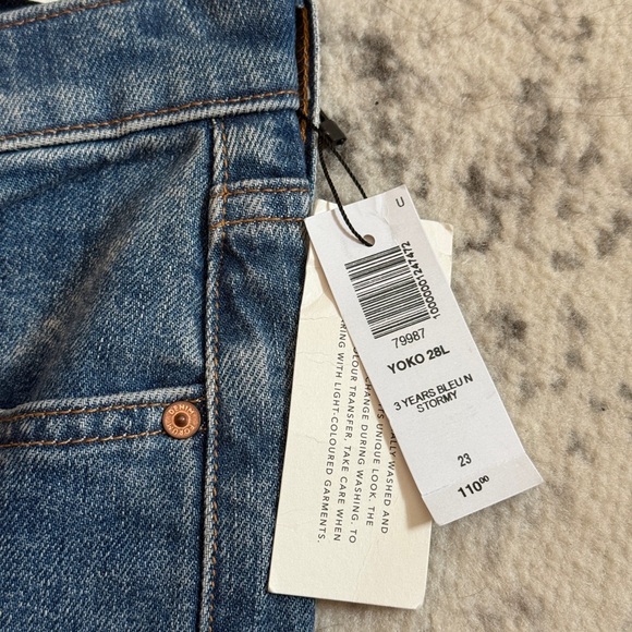 NWT Aritzia The Denim Forum Yoko High Rise Slim Jean 23 - Picture 6 of 10